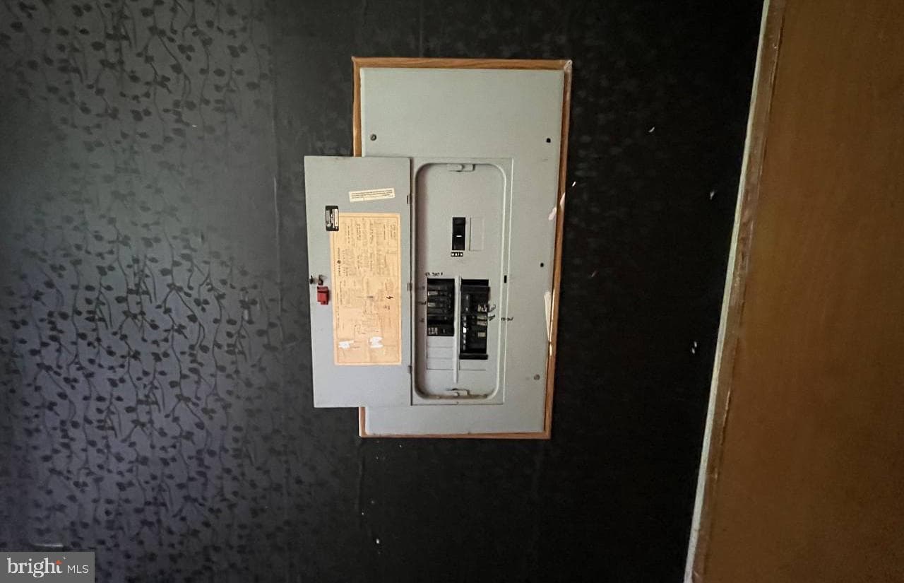 179 Angle Drive photo 30