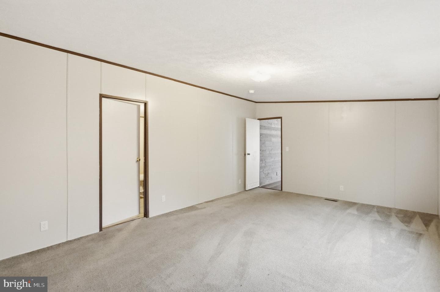 1355 Sandy Hollow Road photo 15