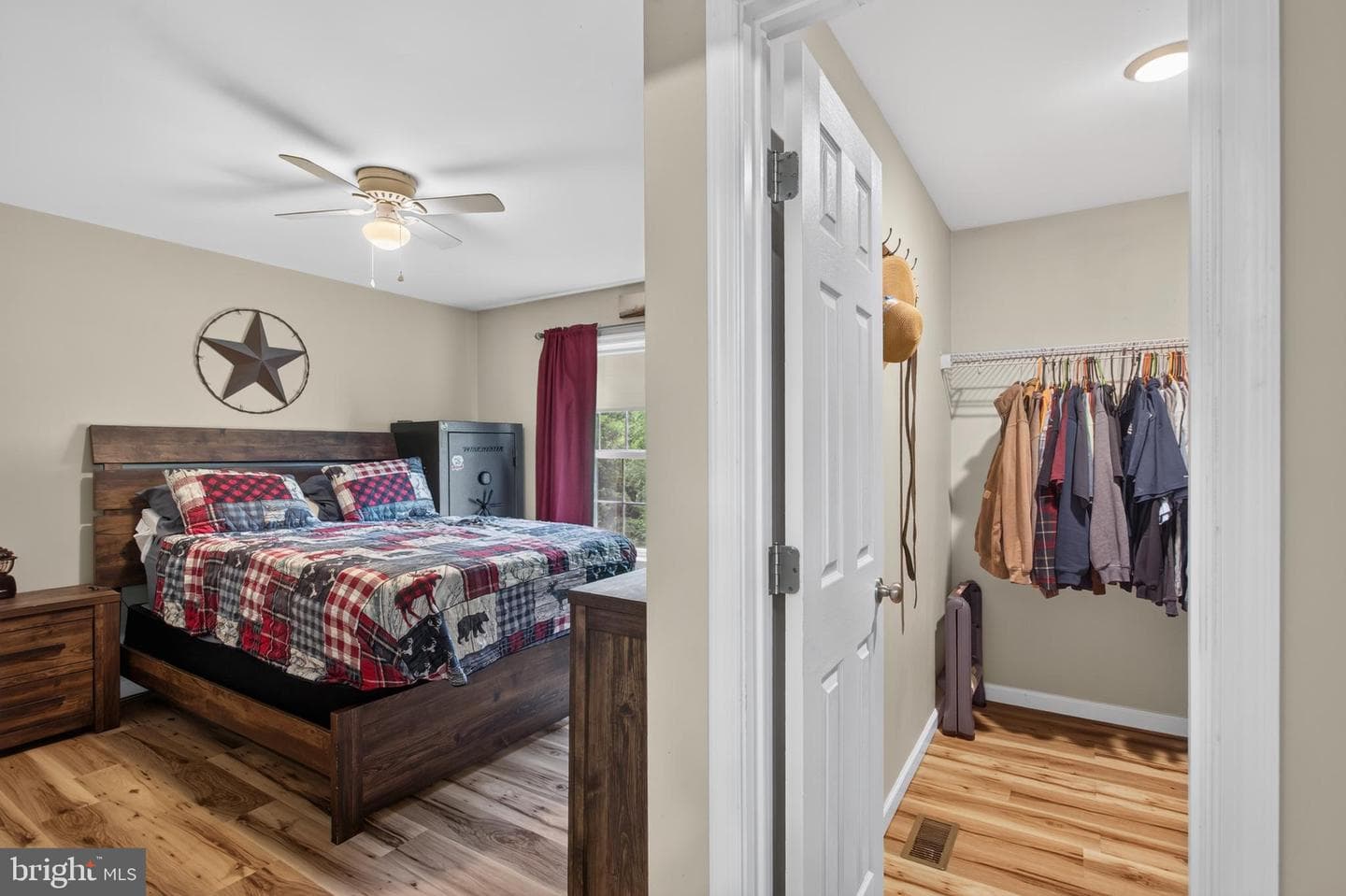 86 Hampshire House Drive photo 14