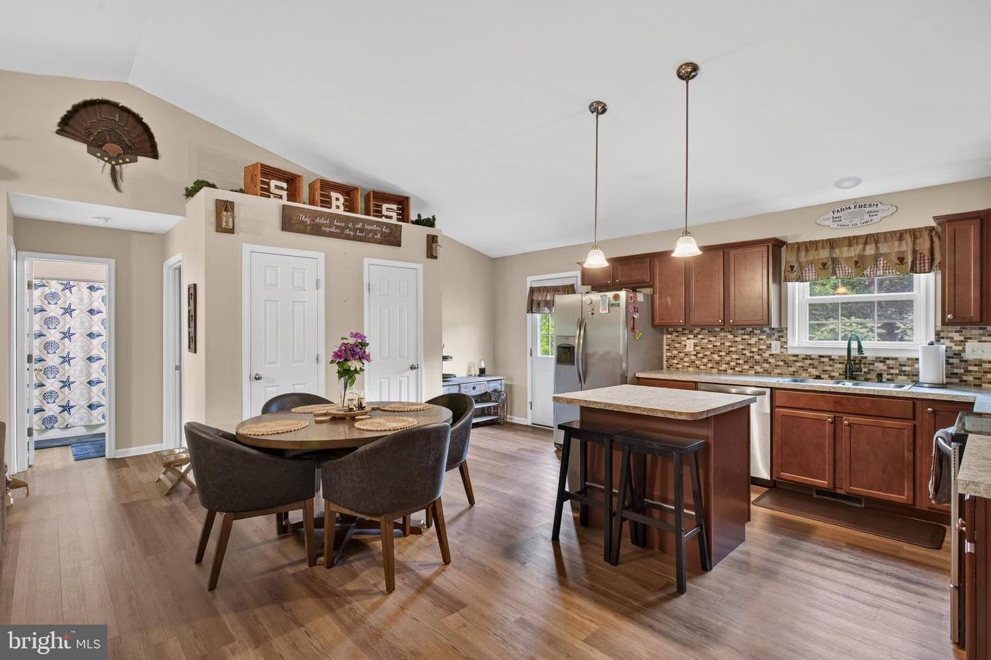 86 Hampshire House Drive photo 6