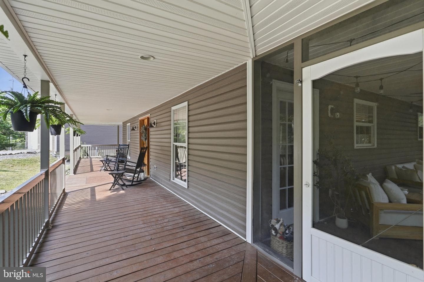 370 Hemlock Court photo 37