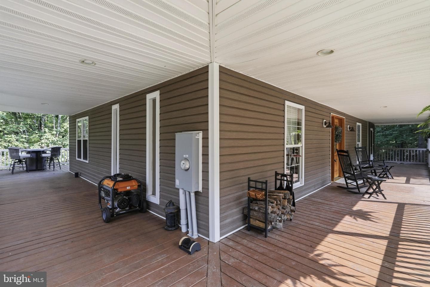 370 Hemlock Court photo 38