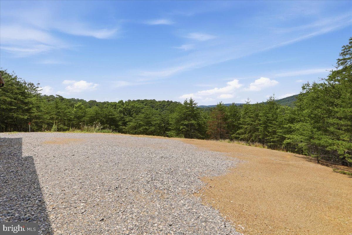 3300 Foxes Hollow Road photo 14