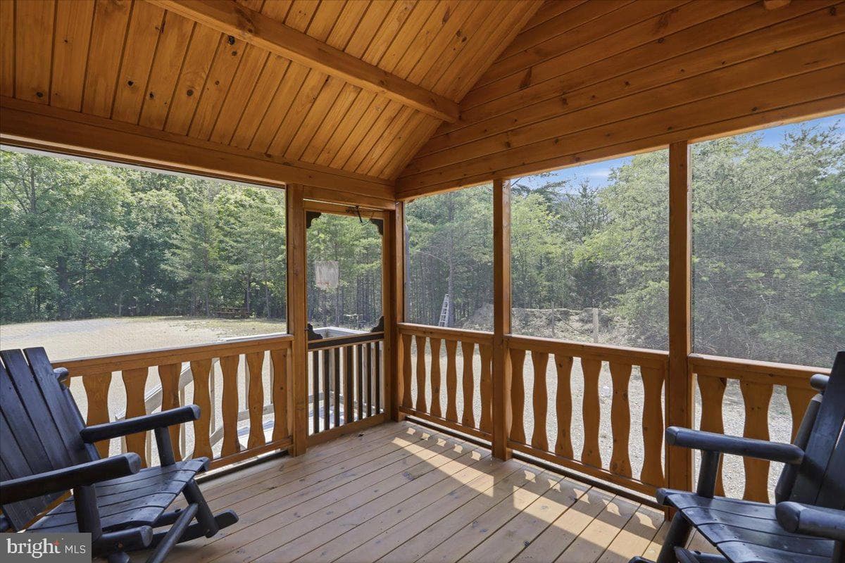 3300 Foxes Hollow Road photo 21
