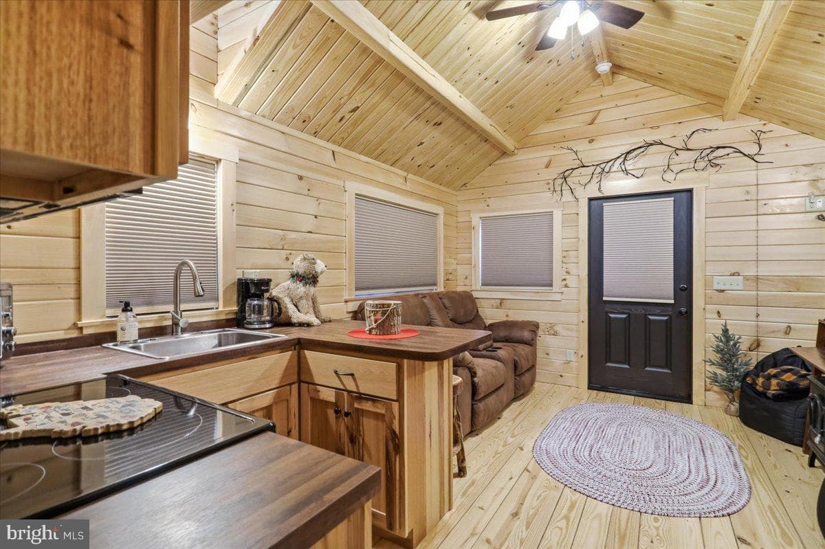 3300 Foxes Hollow Road photo 26