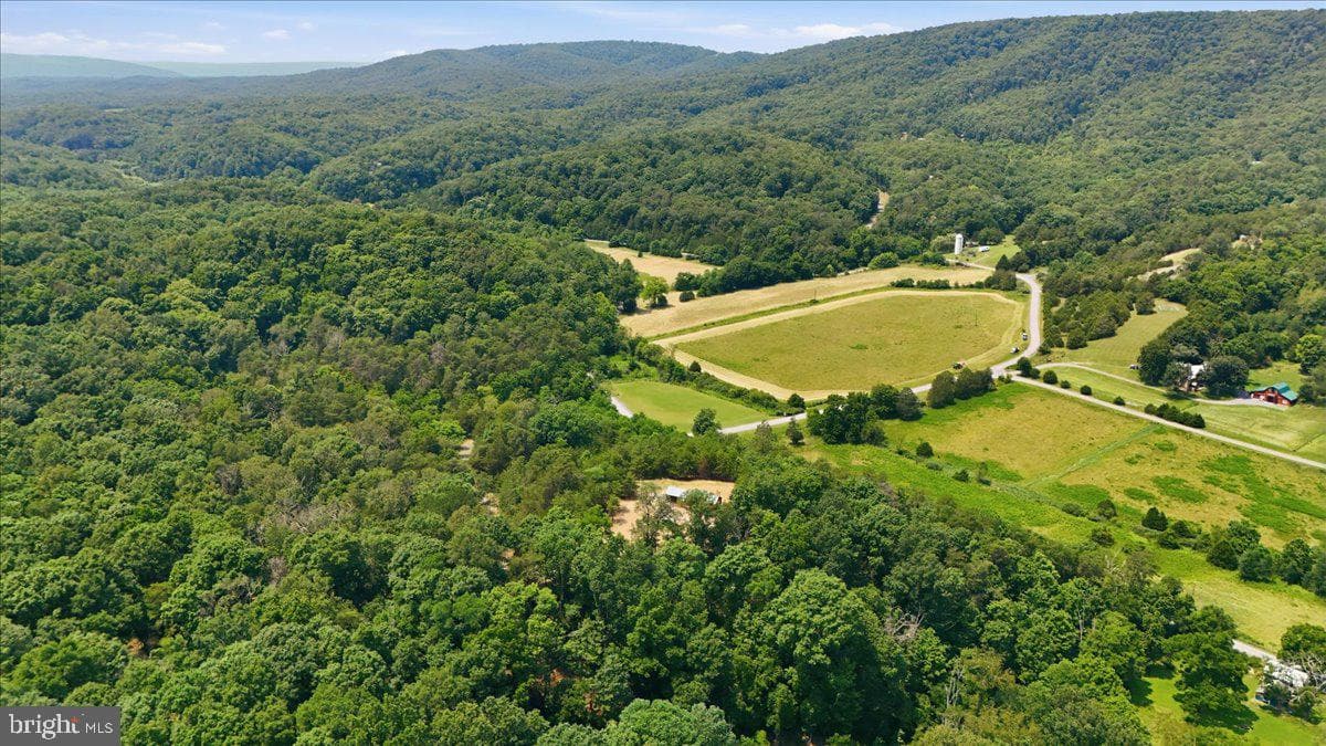3300 Foxes Hollow Road photo 52
