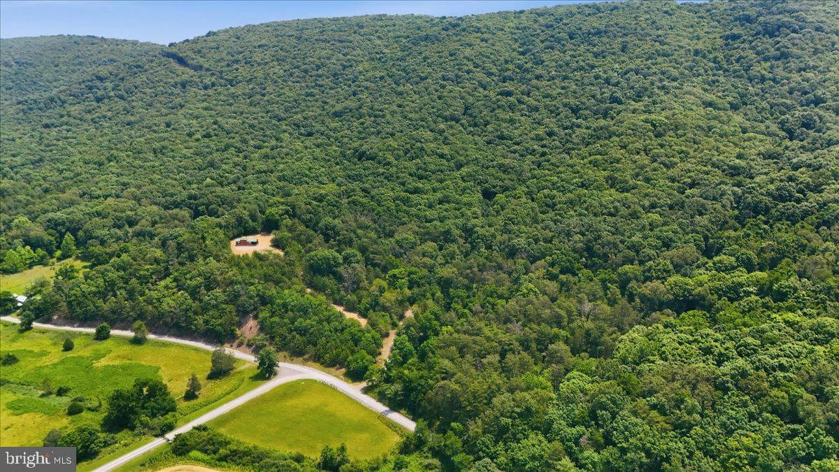 3300 Foxes Hollow Road photo 55