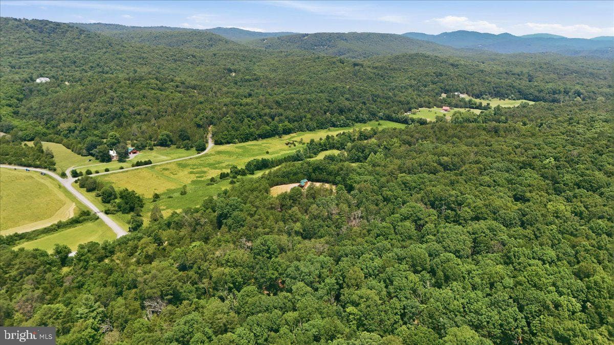 3300 Foxes Hollow Road photo 56
