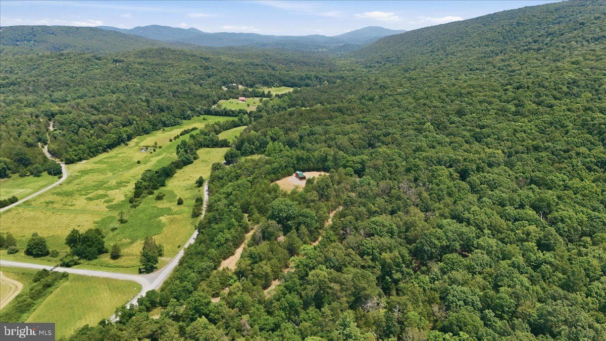 3300 Foxes Hollow Road photo 58