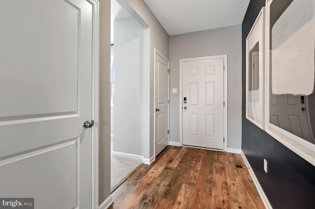 34 Clifton Terrace photo 3
