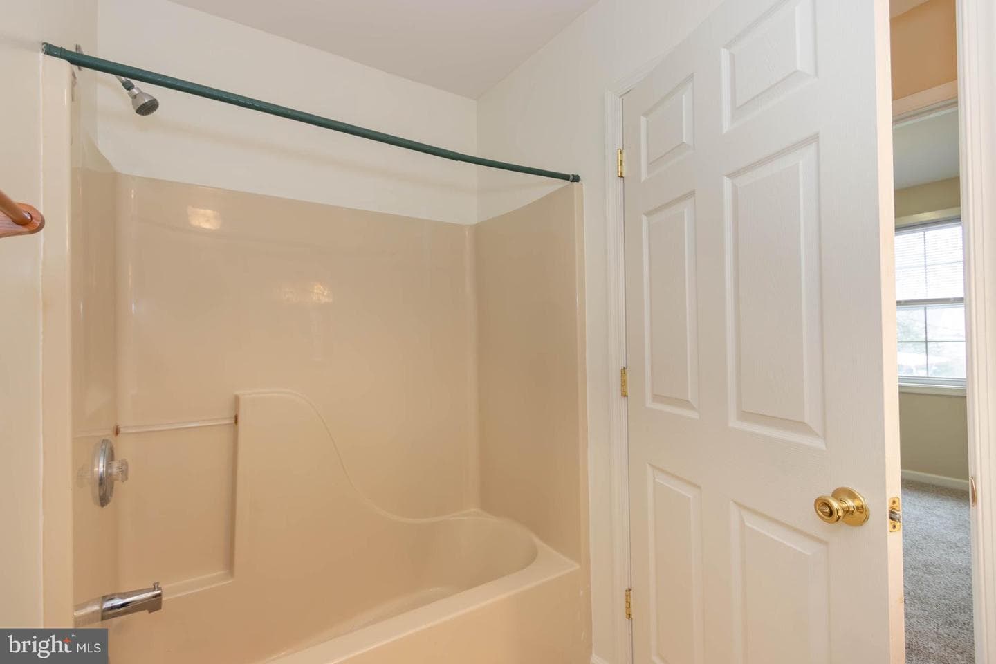 113 Maple Avenue photo 25