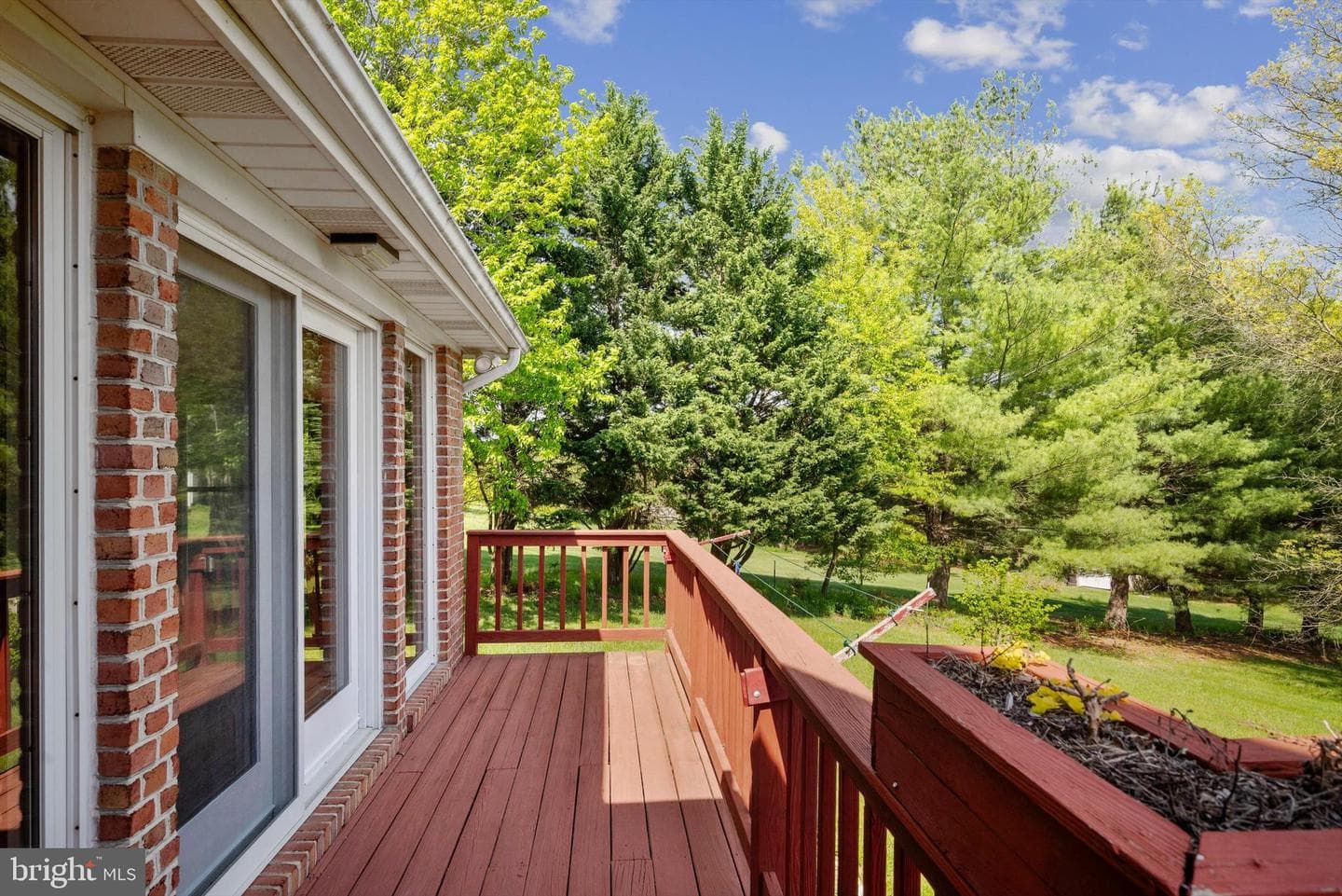 571 Edwin Boulevard photo 24