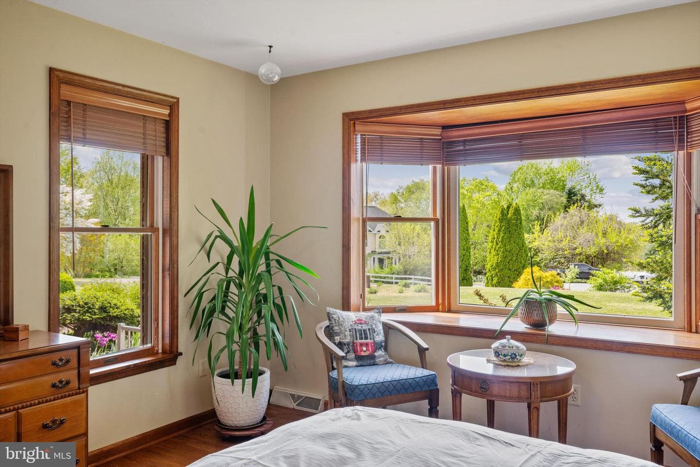 571 Edwin Boulevard photo 30