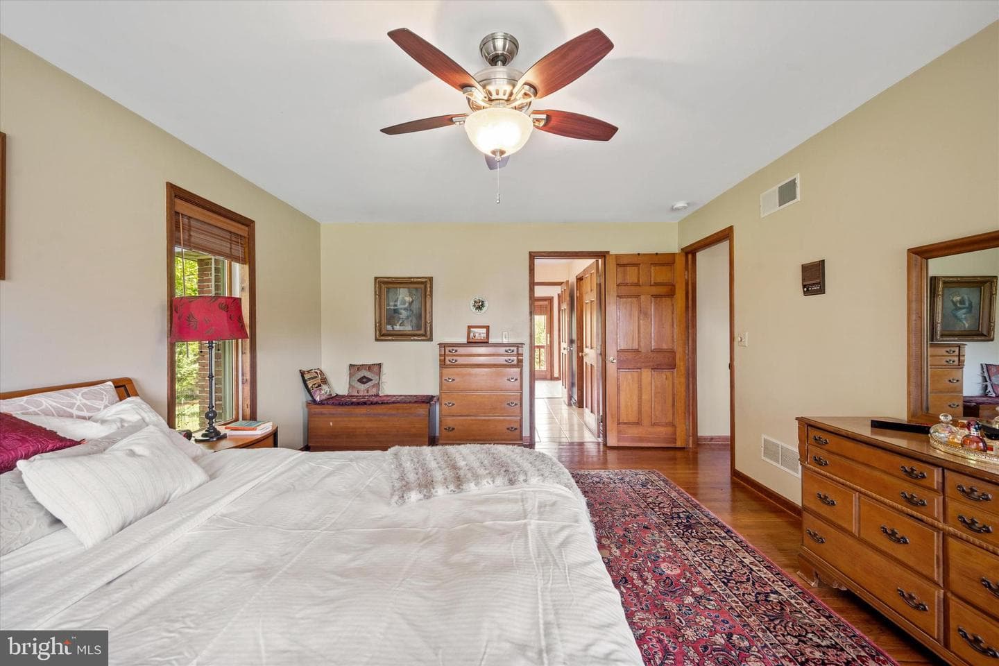 571 Edwin Boulevard photo 31