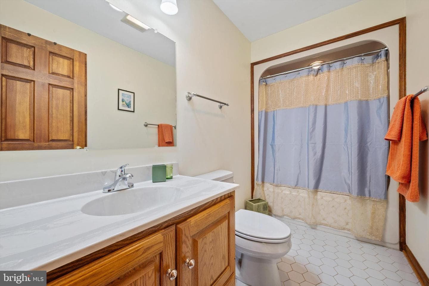 571 Edwin Boulevard photo 37