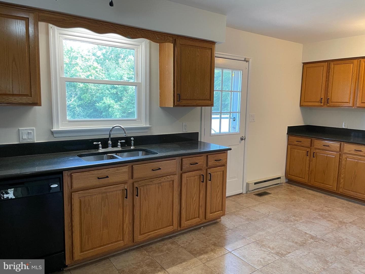 221 Deerfield Drive photo 18