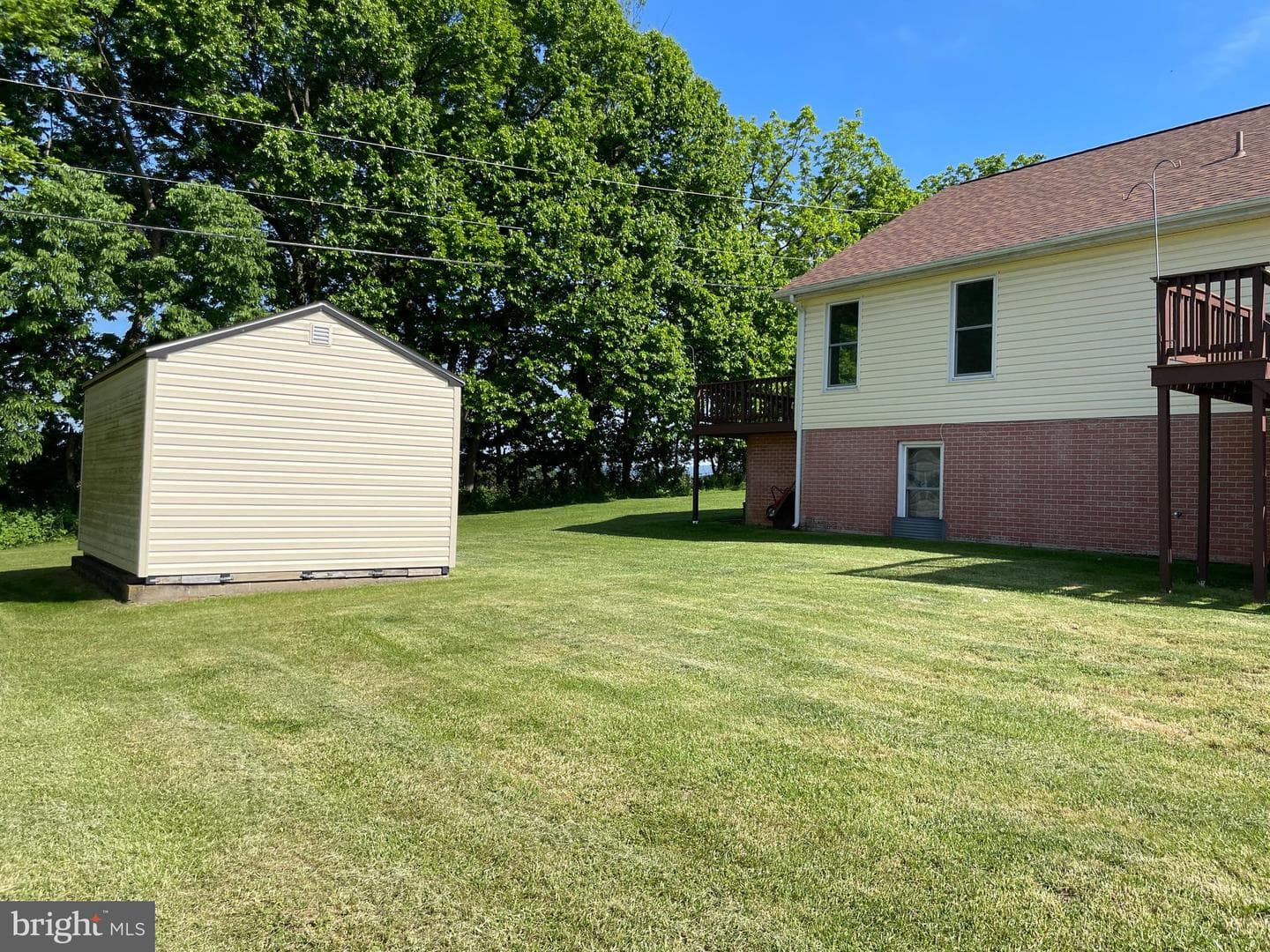 221 Deerfield Drive photo 50