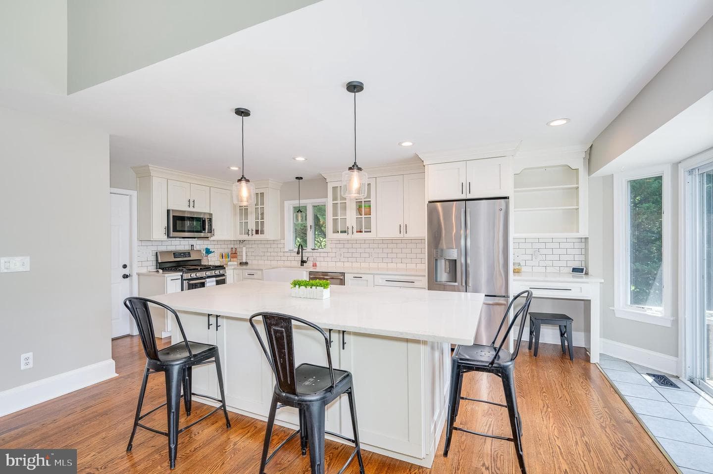 344 Bedford Drive photo 14