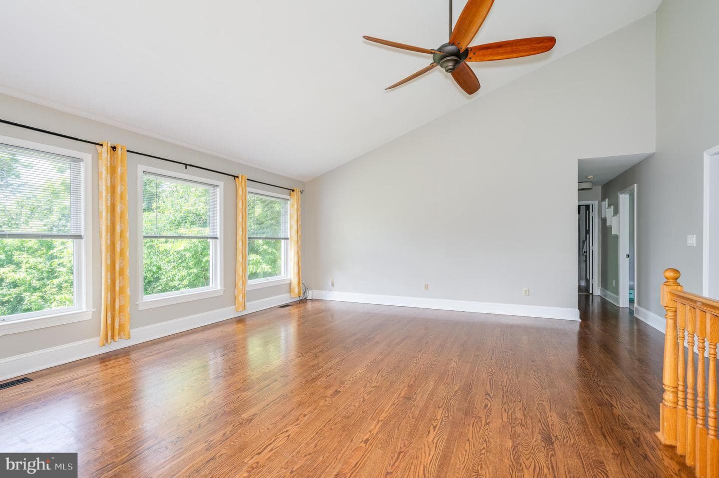344 Bedford Drive photo 20