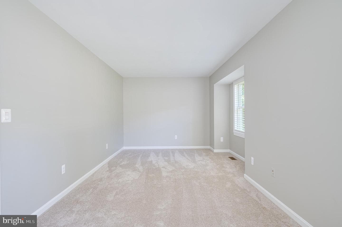 344 Bedford Drive photo 25