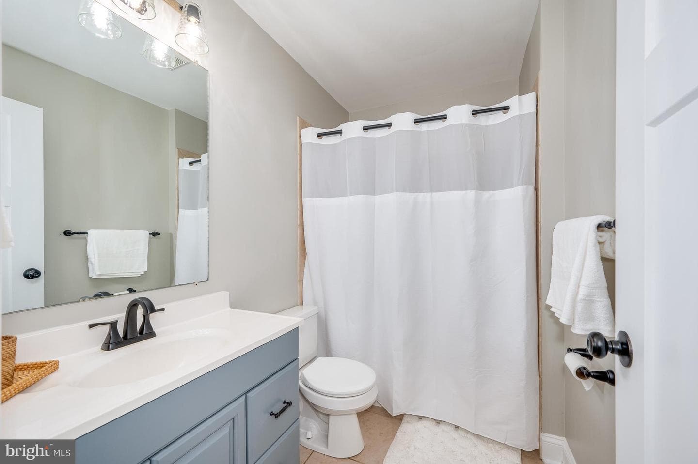 344 Bedford Drive photo 33