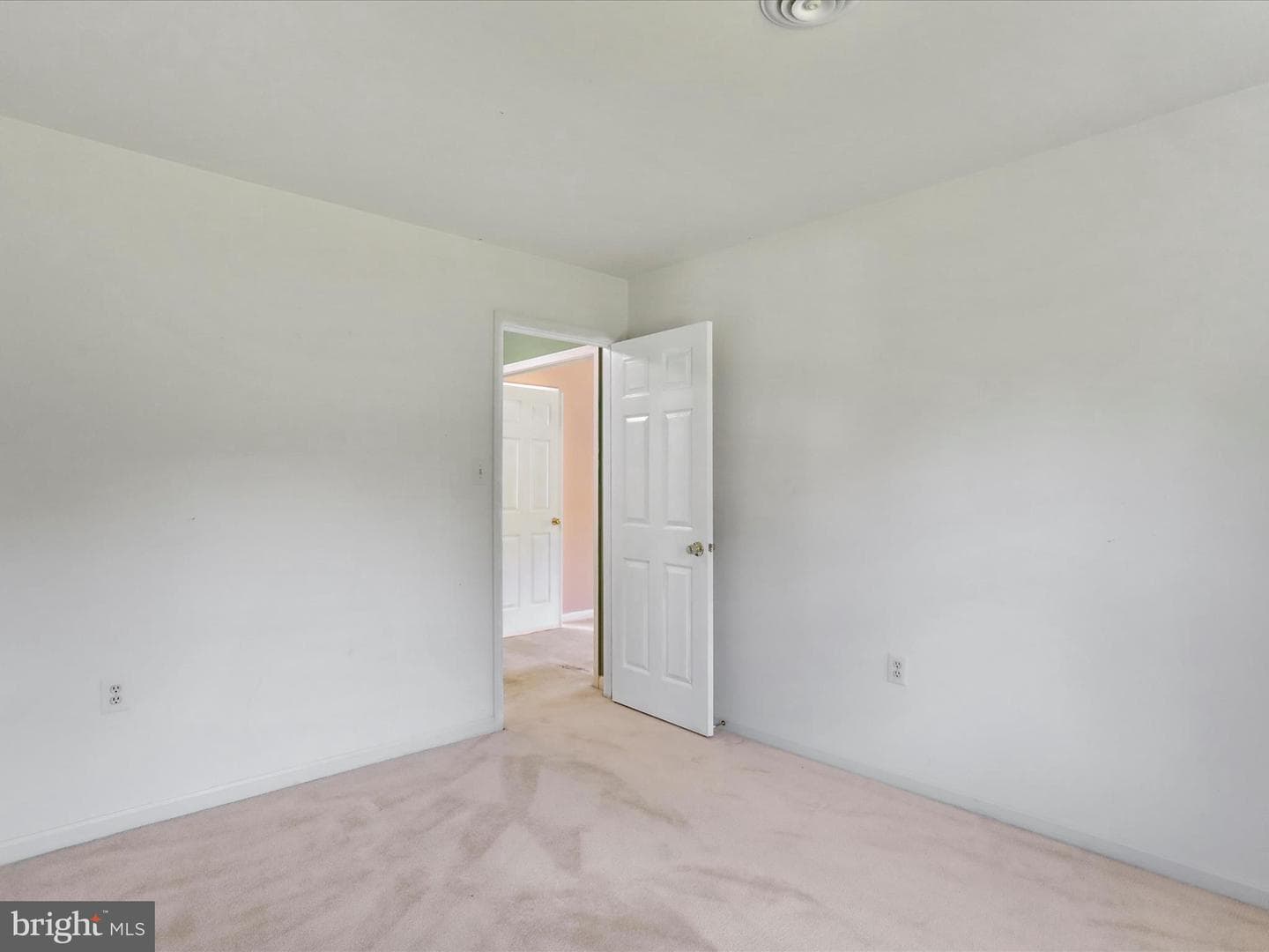 120 Monticello Drive photo 42