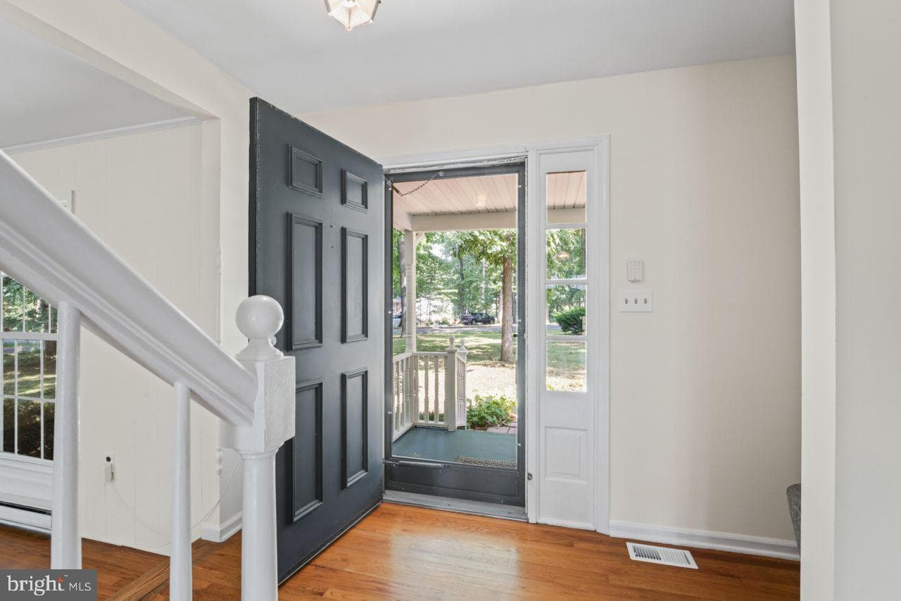 931 Tuscawilla Drive photo 3