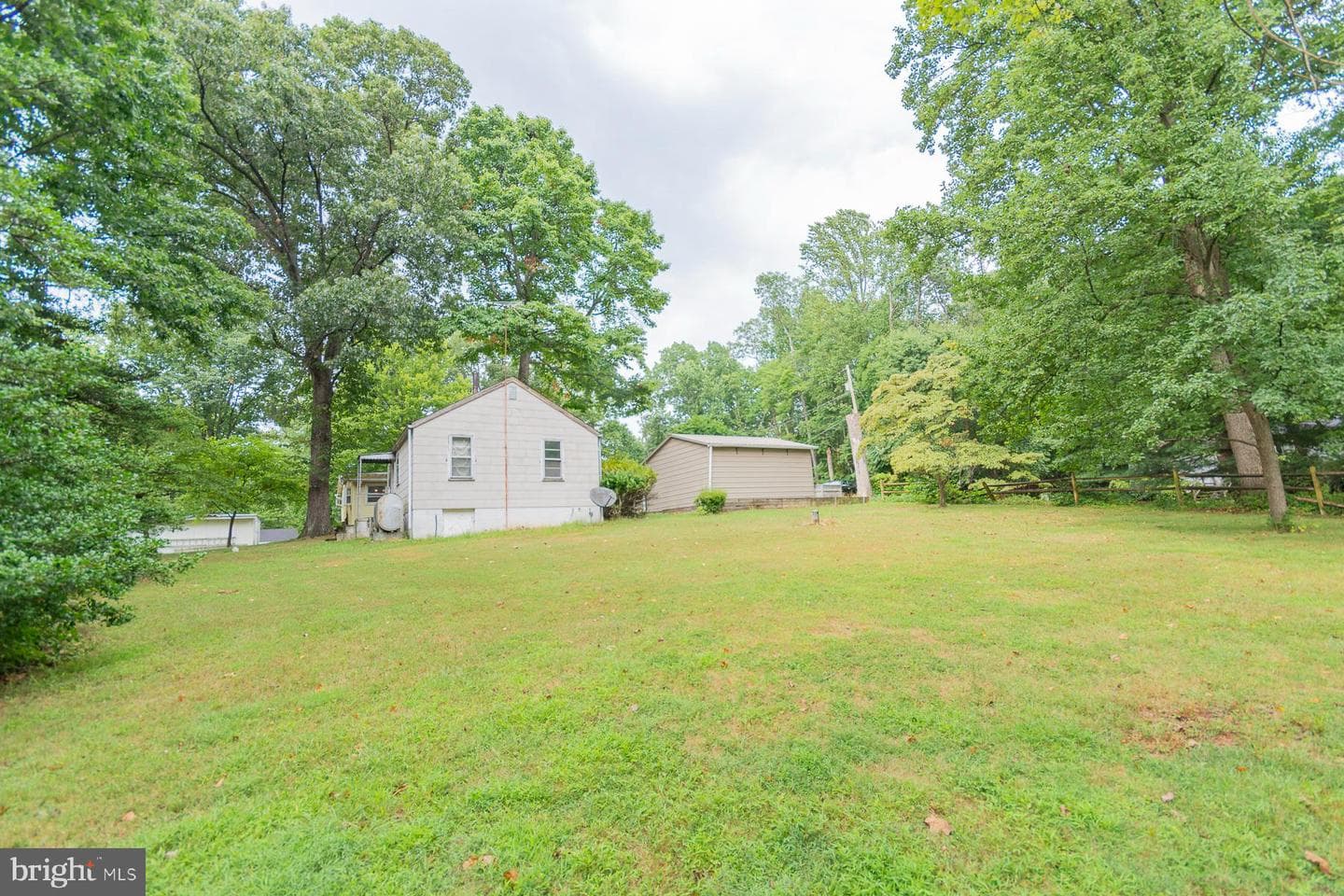 1227 Rolling Lane photo 28