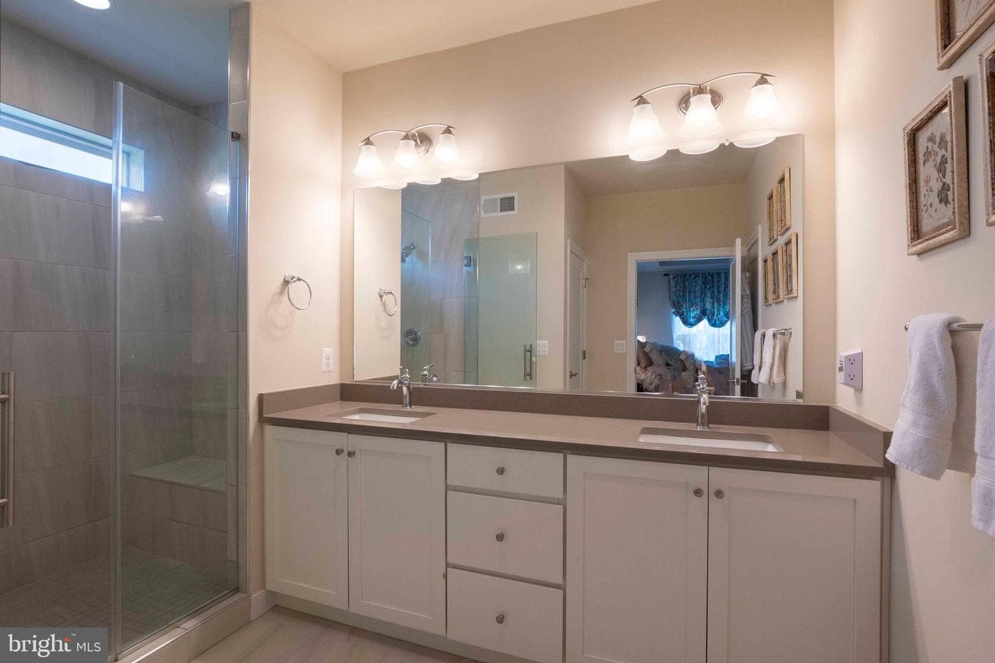 17 Blackburn Court photo 32