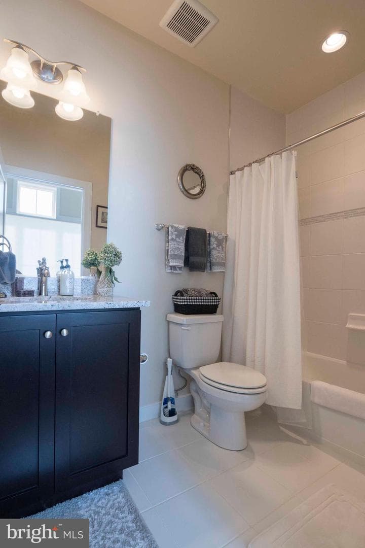 17 Blackburn Court photo 39