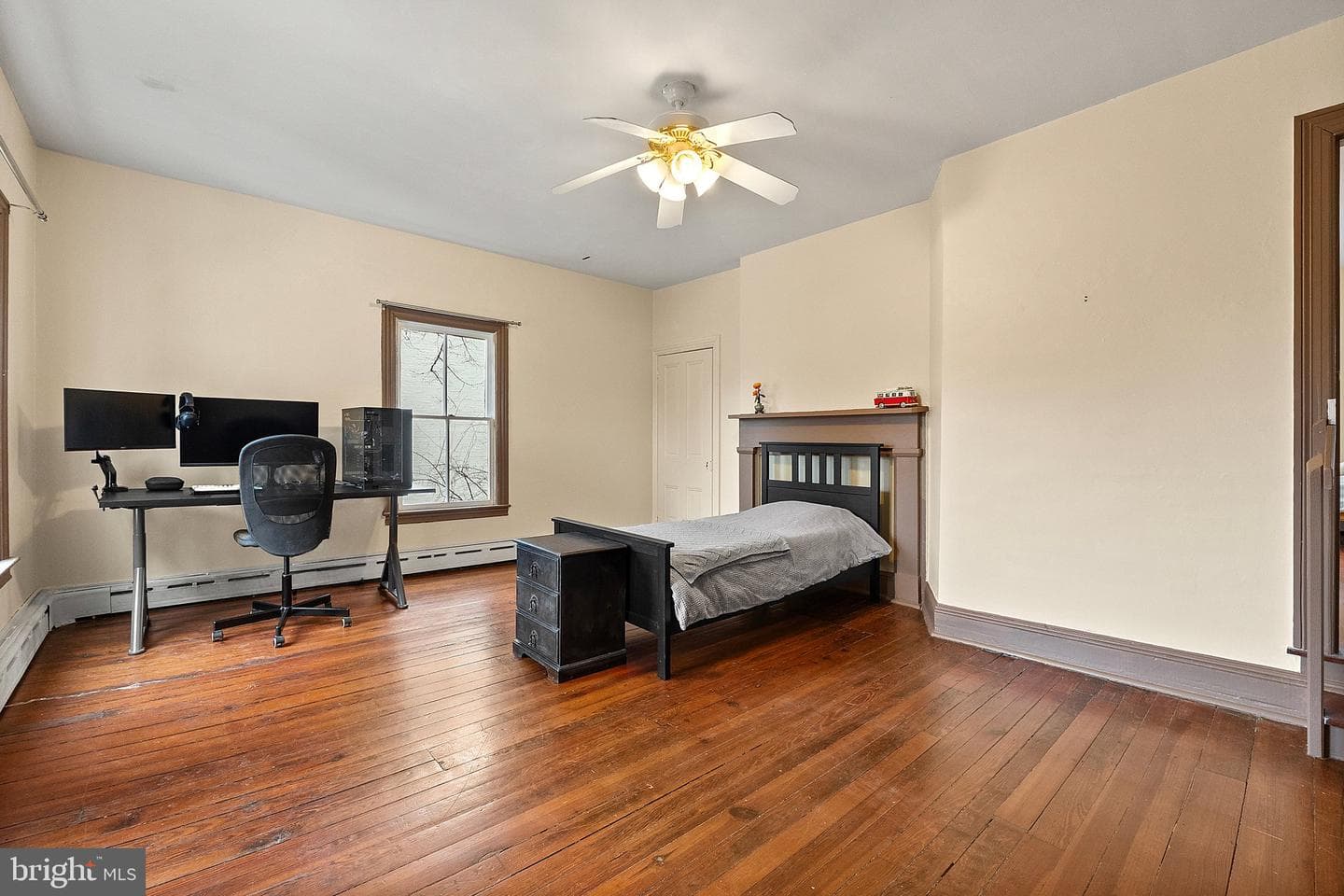 421 S George Street photo 45
