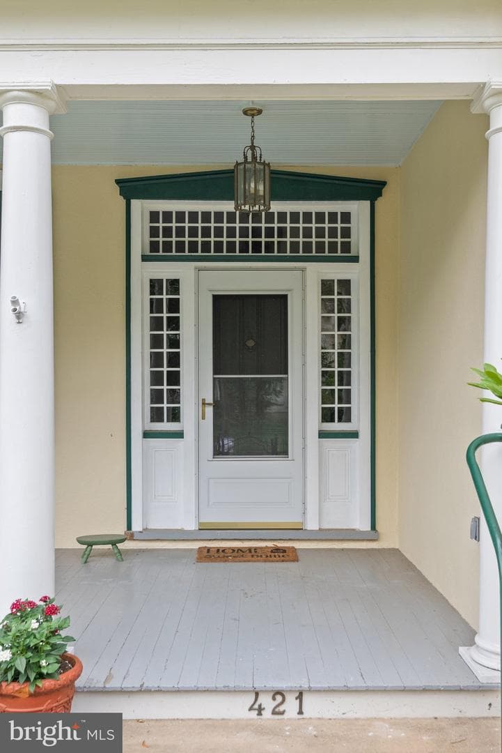 421 S George Street photo 7