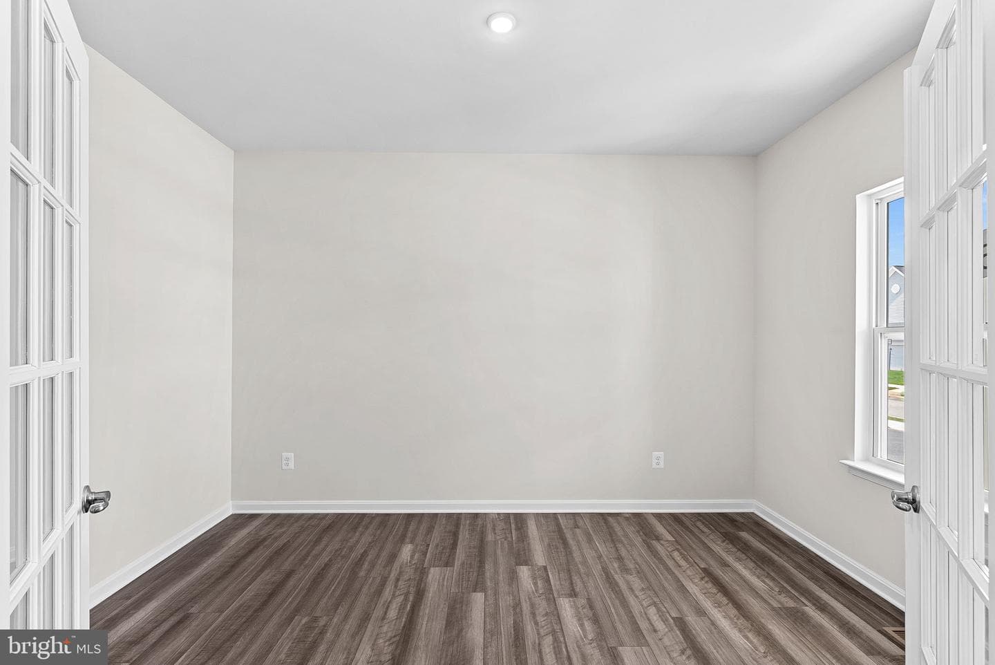 197 Ellery Street photo 8