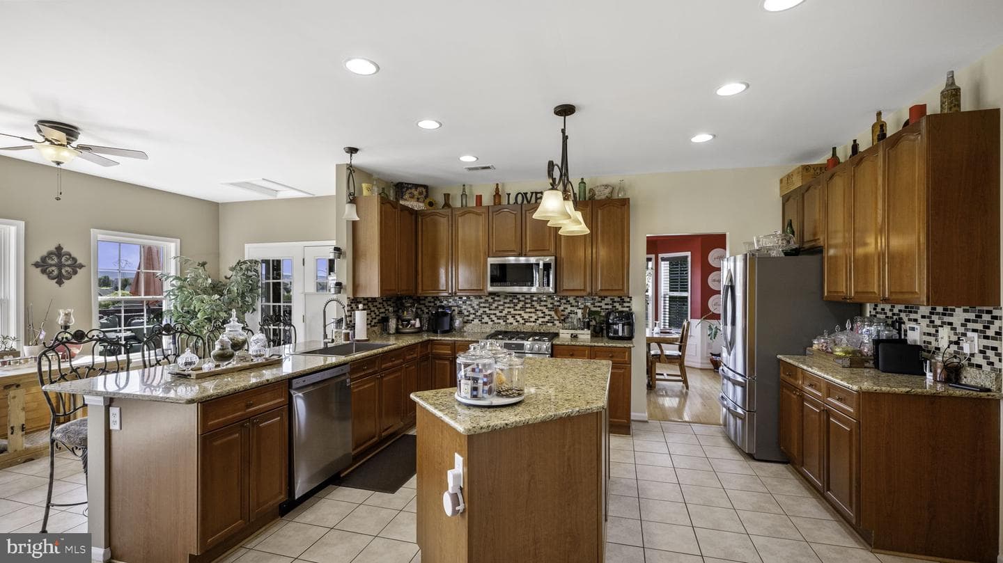 107 Spruce Hill Way photo 5