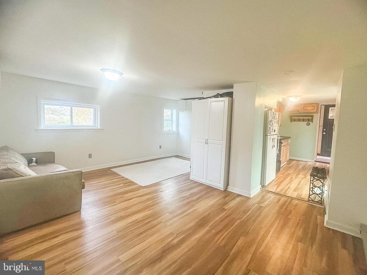 575 Macdowell photo 7