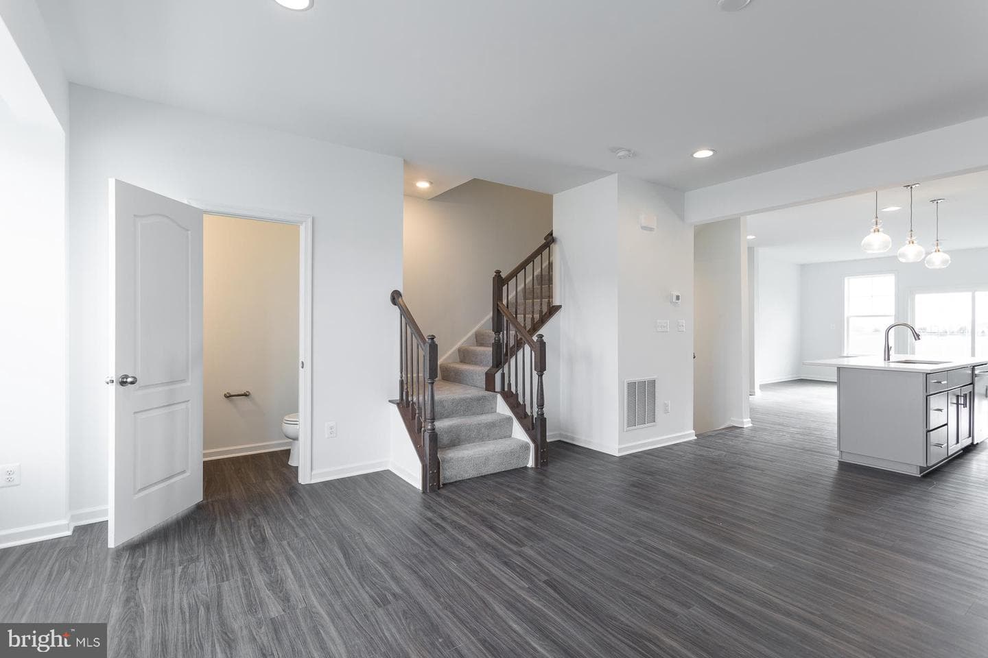 755 Lord Fairfax Street photo 14