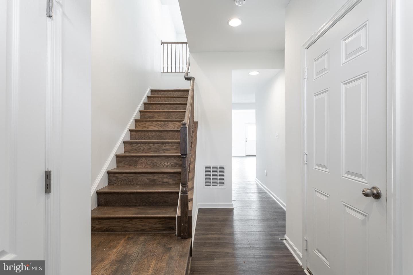 755 Lord Fairfax Street photo 2