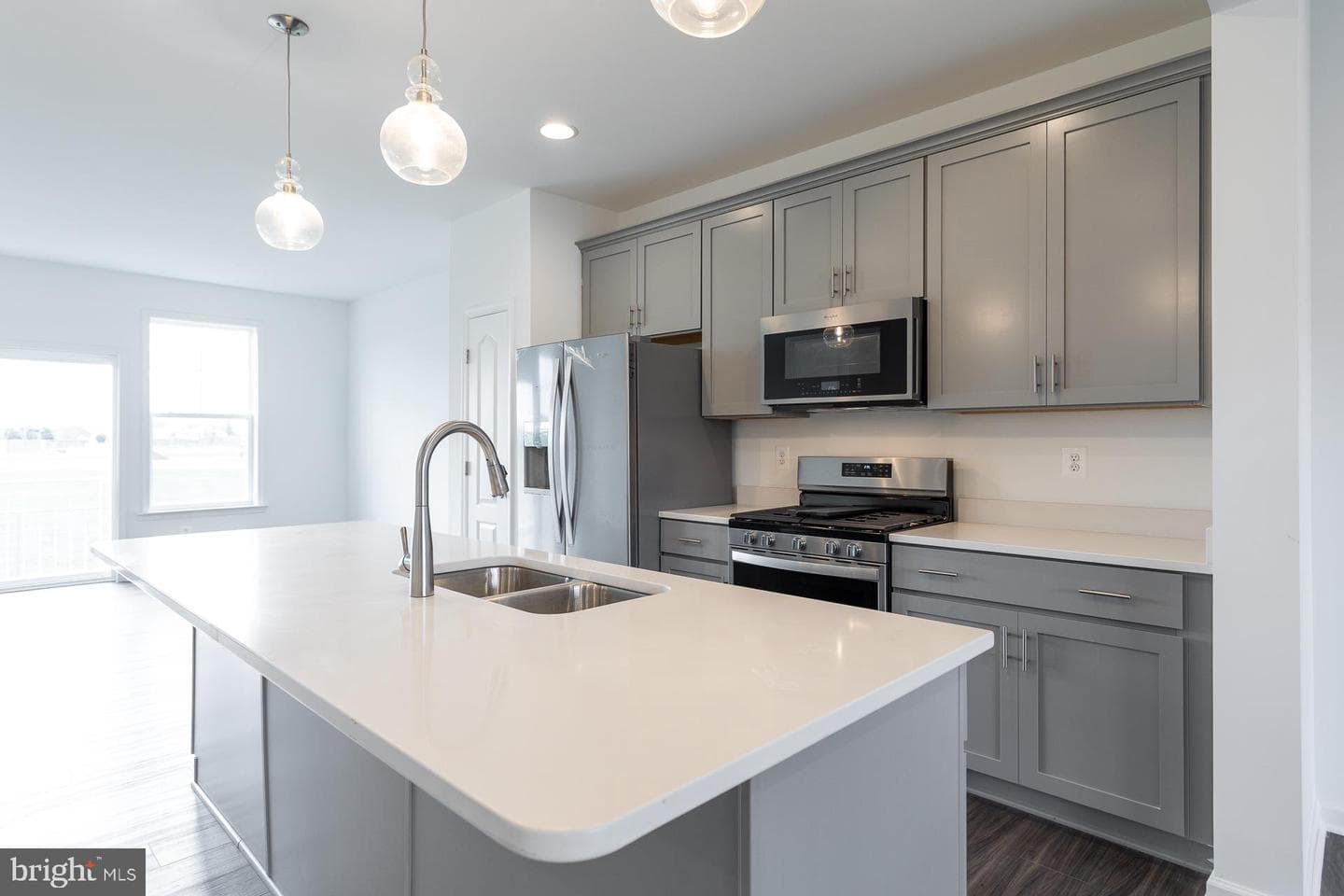 755 Lord Fairfax Street photo 3