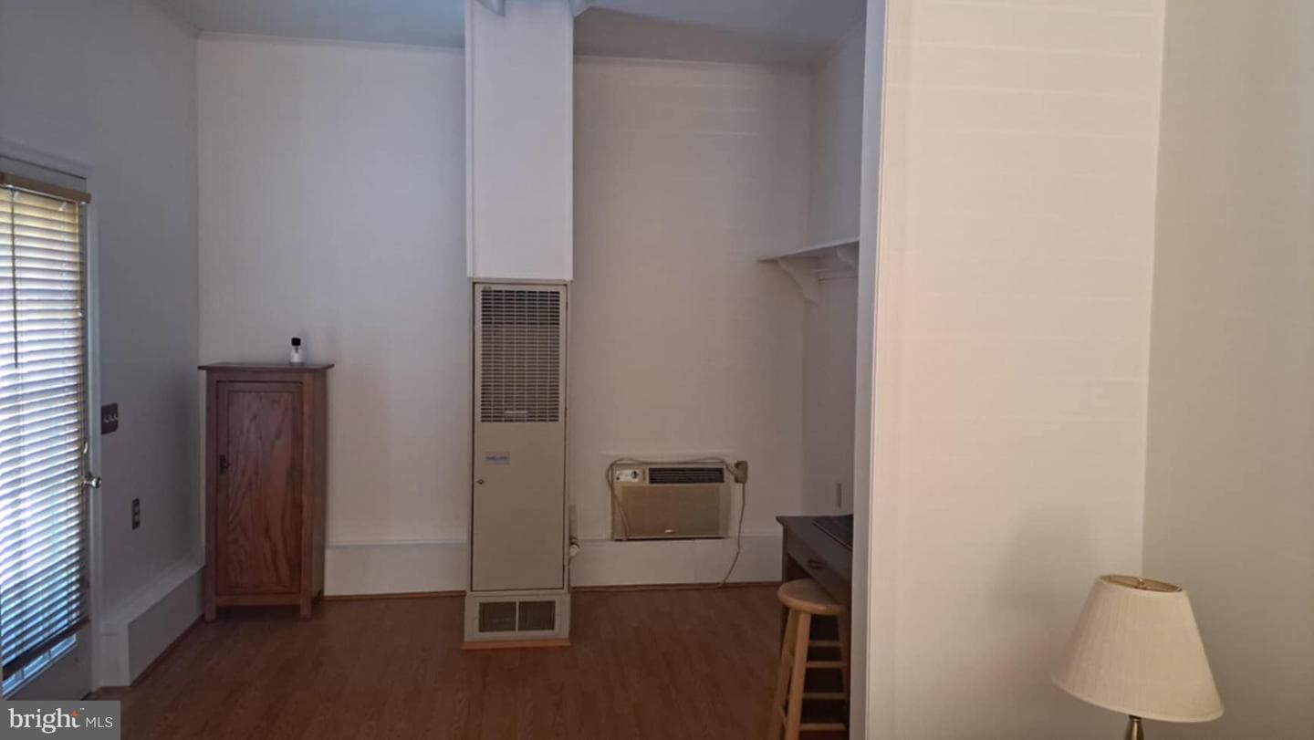 243 Fulton Avenue photo 4