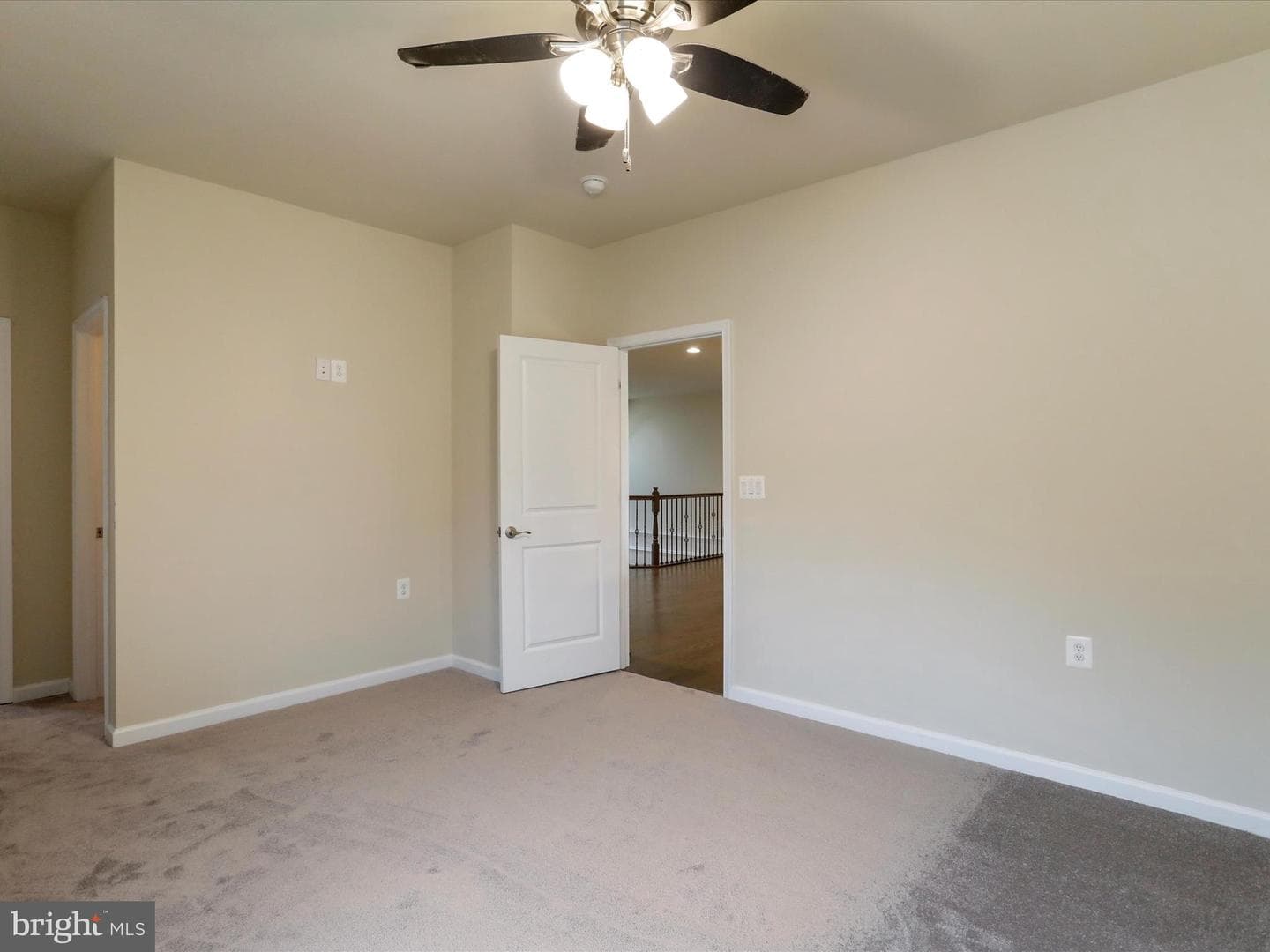 64 Robinson Way photo 34