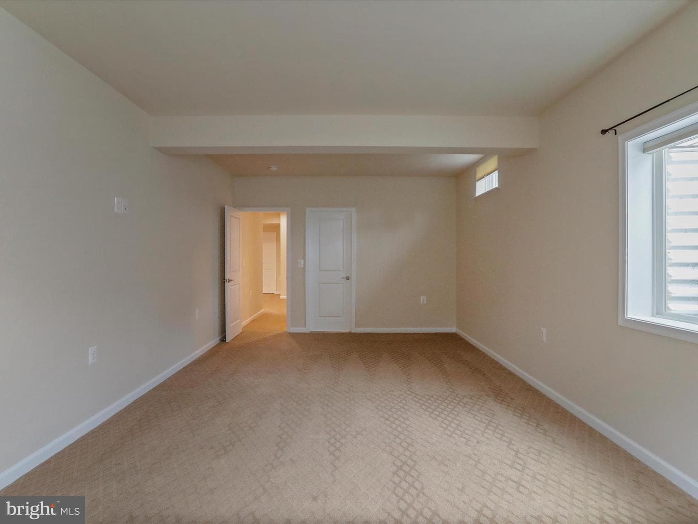 64 Robinson Way photo 52
