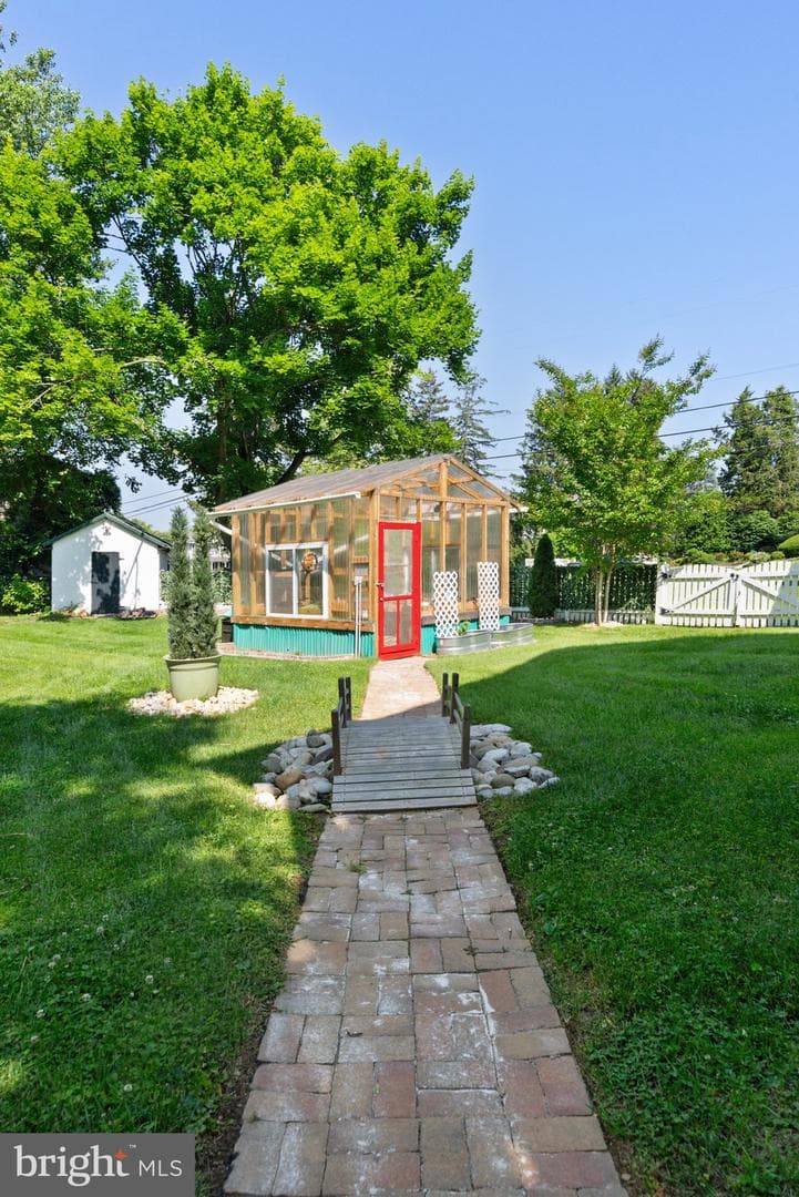 402 S Samuel Street photo 63