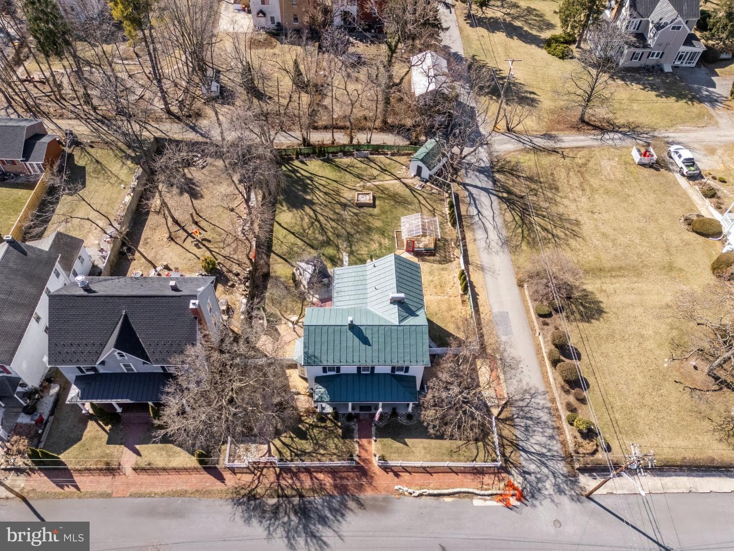 402 S Samuel Street photo 68