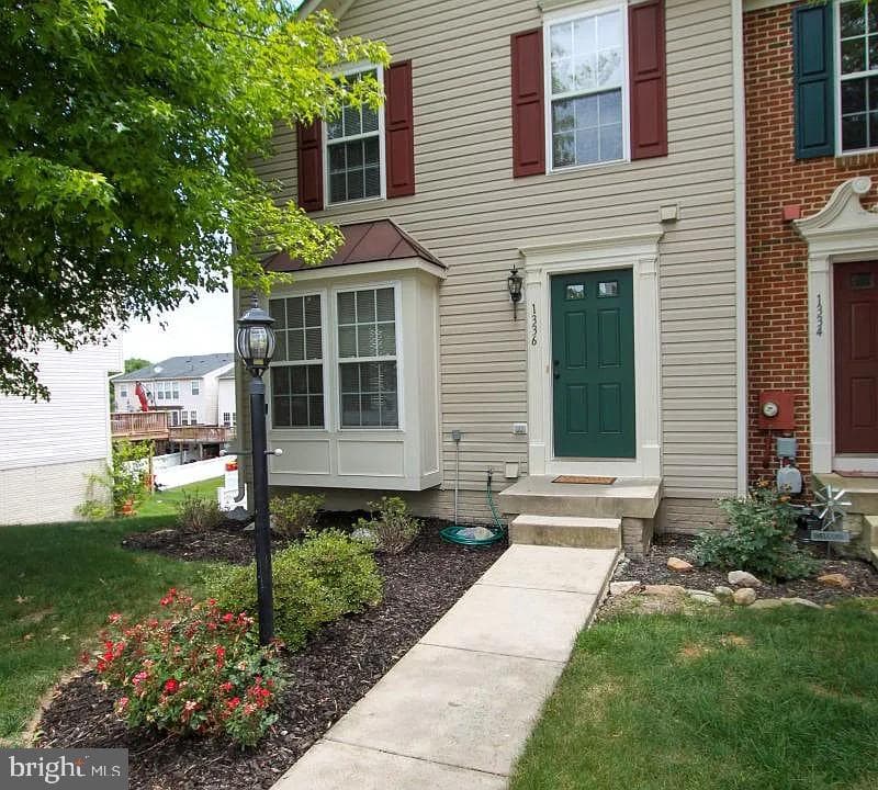 1336 Steed Street photo 2