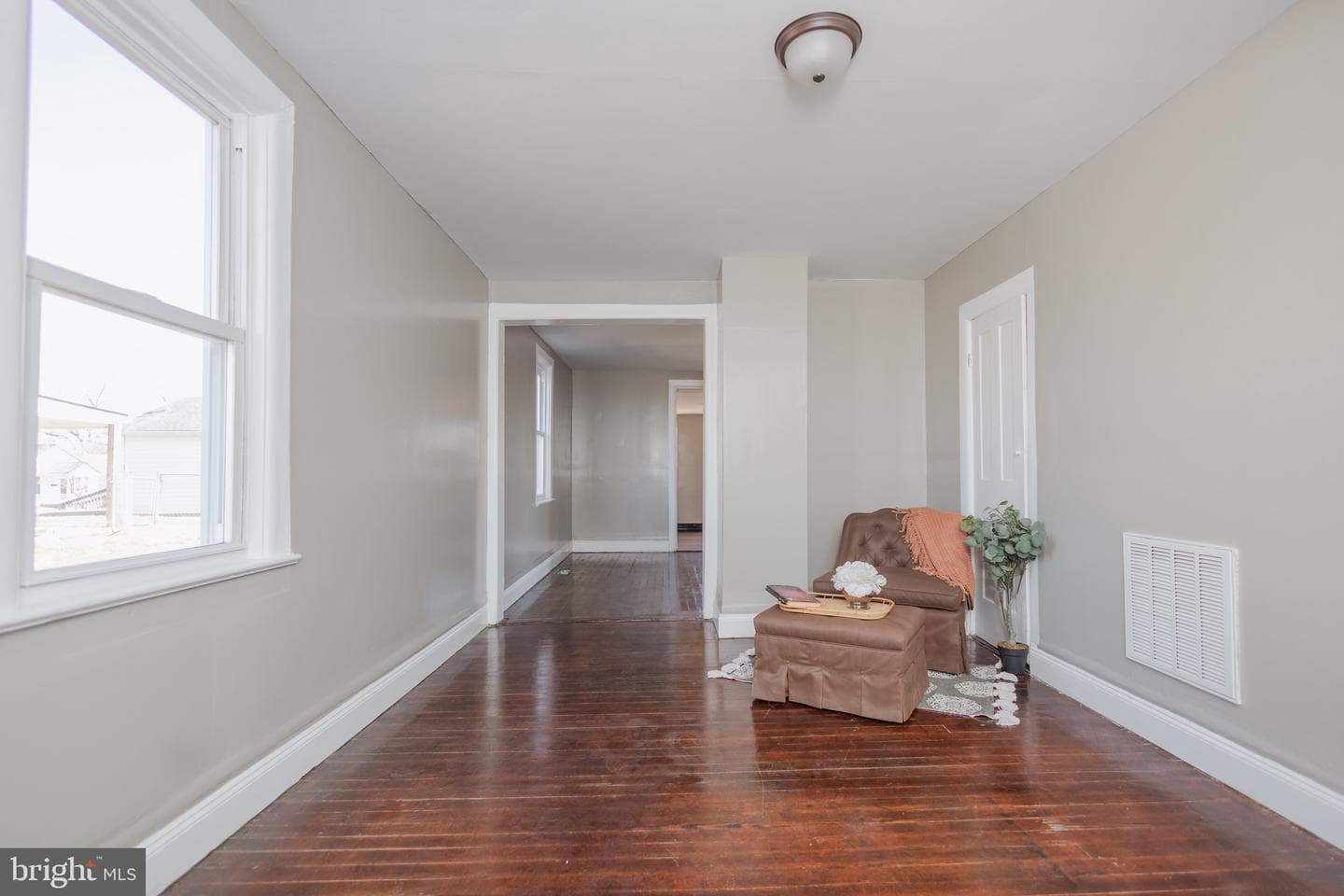 203 S George Street photo 6