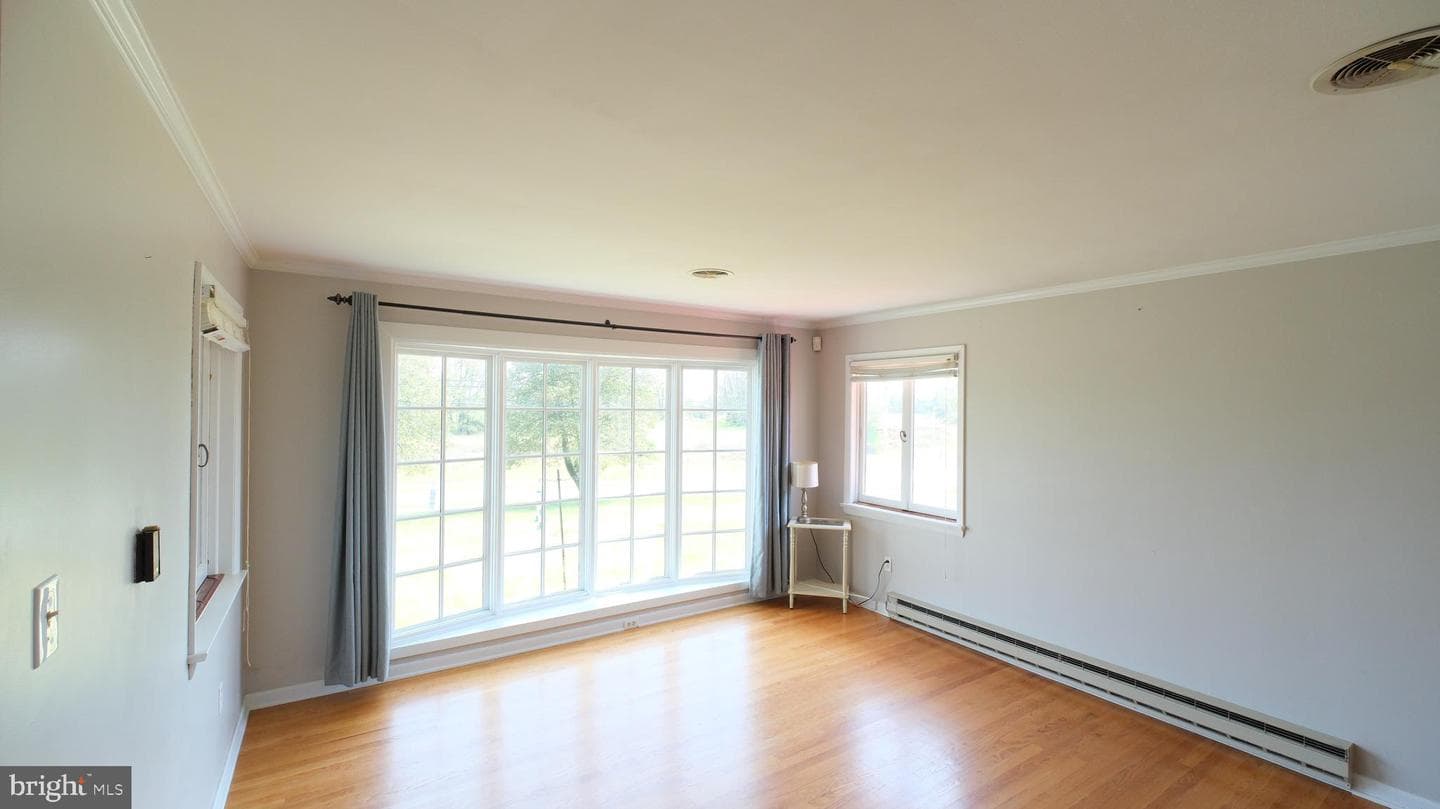 1685 Tuscawilla Drive photo 3