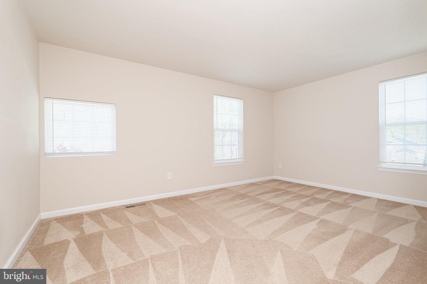 424 Maddex Farm Drive photo 27