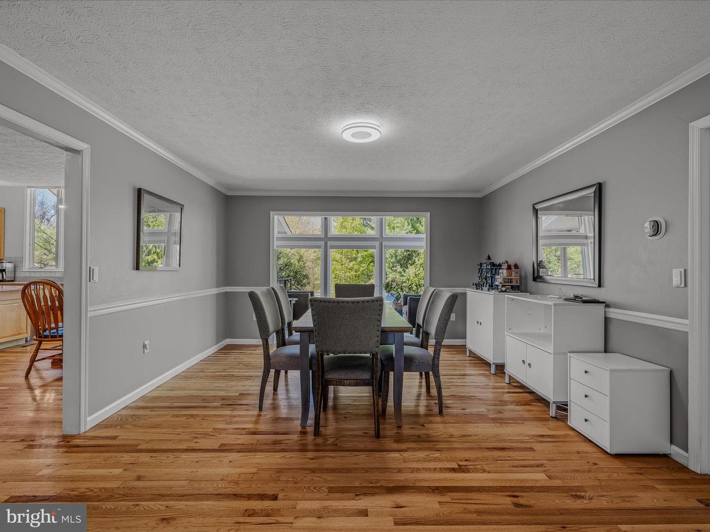 240 W Blakeley Drive W photo 20