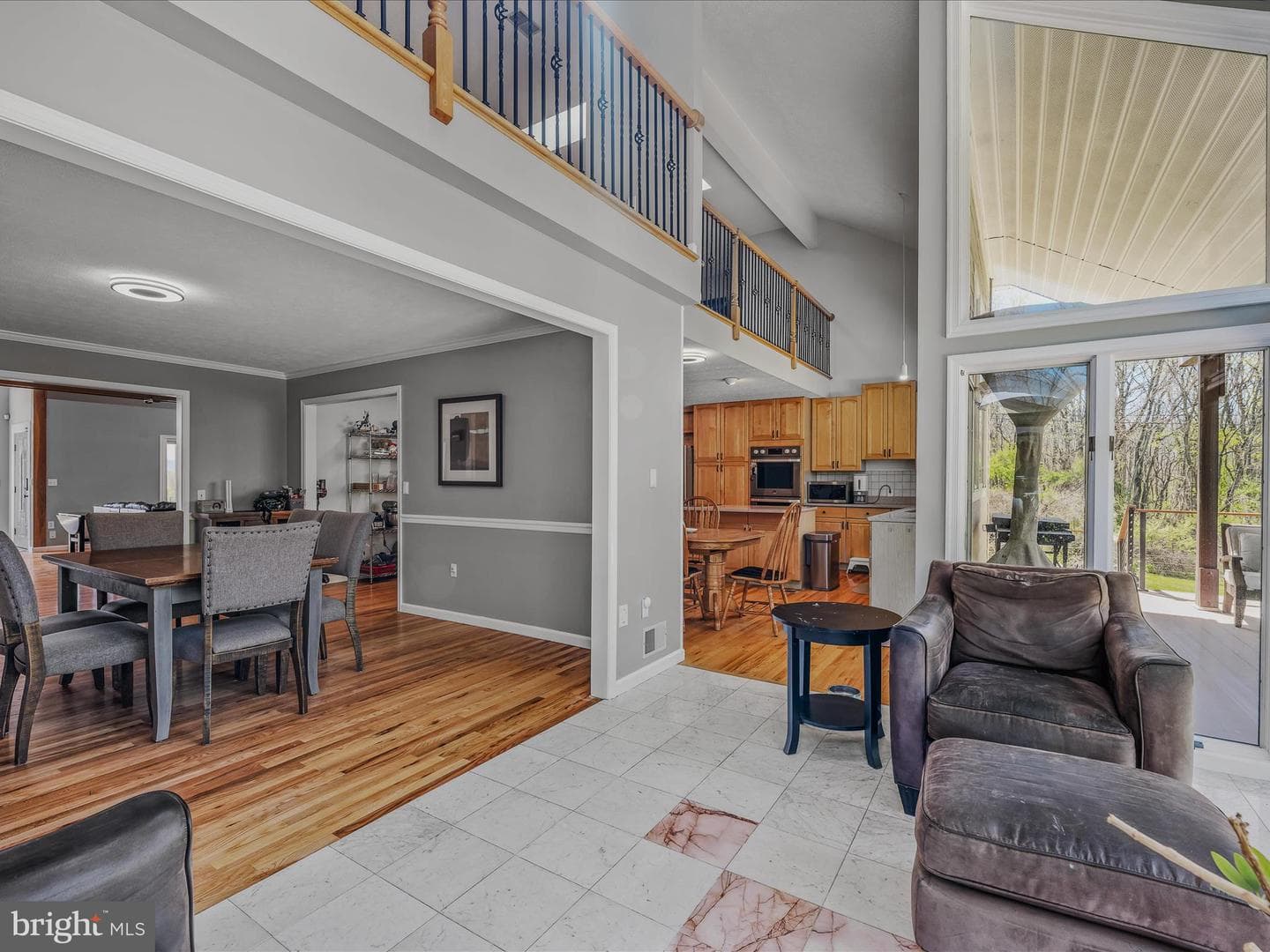 240 W Blakeley Drive W photo 22