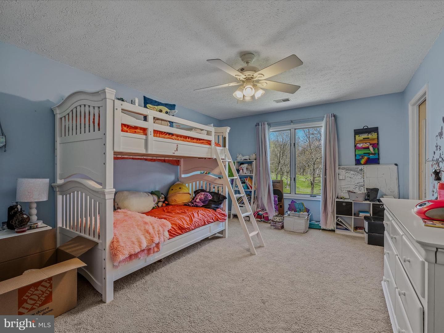 240 W Blakeley Drive W photo 29